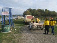 Ecologistii au construit canale si podete la insula de agrement