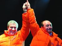 basescu-tariceanu-2004.jpg