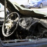 Tragedie in a doua zi de Paste. Doi tineri au murit arsi de vii după ce s-au izbit cu maşina de un cap de pod