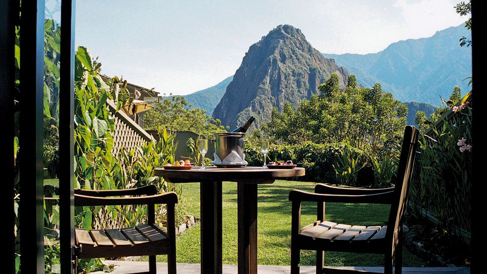 Machu-Picchu-Sanctuary-Lodge-view