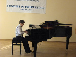 Marii pianisti de mâine