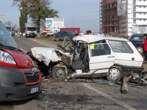 <font size=2>Scaderea numarului de accidente, in atentia UE</font><br />  Peste 3.000 de morti in 2008, in accidente rutiere, in România!