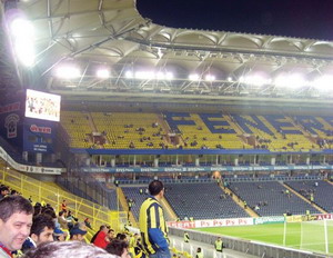 Steaua şi-a umilit fanii veniţi la Istanbul!