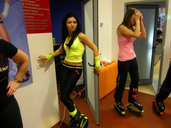 Aerobic pe arcuri  la sala Arena Fitness Club