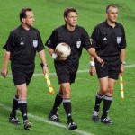 Bani în plic pentru arbitri