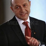 Băsescu: Să vedem unde găsim soluţii pentru a elibera 1,5 miliarde din împrumuturi pentru investiţii