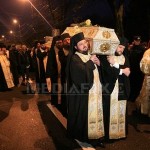 Mii de credincioşi au participat la o procesiune pe străzile Iaşiului