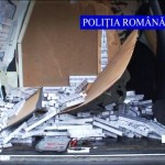 4530 pachete de ţigări, ascunse în capitonajul maşinii