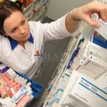 Scăderea adaosului ar duce la dispariţia medicamentelor din farmacii