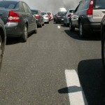 Taxa auto va fi redusă cu 30%, dar nu şi pentru motoare Euro 5 şi maşinile cele mai poluante