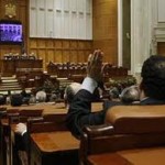 Proiect privind pedepsirea cămătăriei cu închisoare de la 6 luni la 5 ani, adoptat pe articole de deputaţi