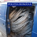 Prinși în flagrant în timp ce transportau 850 kg. de cablu din aluminiu