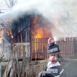 O batrana de 80 de ani a murit in incendiu