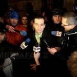 Ludovic Orban (PNL), huiduit si imbrancit de o parte din protestatarii din Piata Universitatii