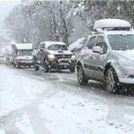 Ninsori abundente şi viscol la sfârşit de săptămână. Vezi prognoza meteo de weekend