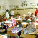 Ministerul Educaţiei: 94% dintre copiii recenzaţi au fost înscrişi în învăţământul primar, după primele două etape