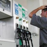 Benzina se scumpeste. In curand, un litru va costa 7 lei