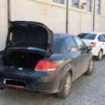 690 pachete de ţigări şi un AUDI A8 confiscate de inspectorii vamali