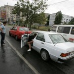 Accident rutier produs pe fondul nerespectării distanţei de siguranţă în mers