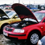 NOUA TAXĂ AUTO: Timbru de mediu doar pentru maşini cu maxim 8 locuri, emisia CO2 calculată integral